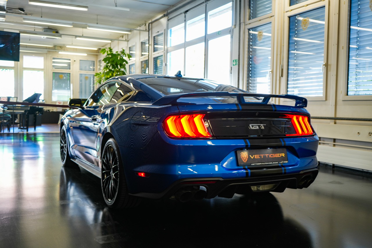 FORD Mustang Fastback 5.0 V8 GT Automat-image-3
