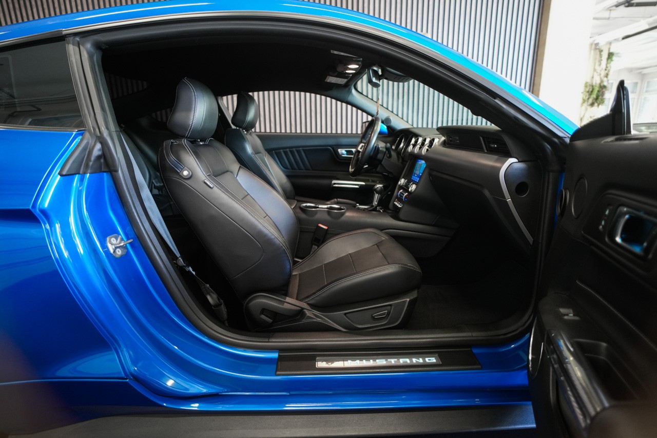 FORD Mustang Fastback 5.0 V8 GT Automat-image-13