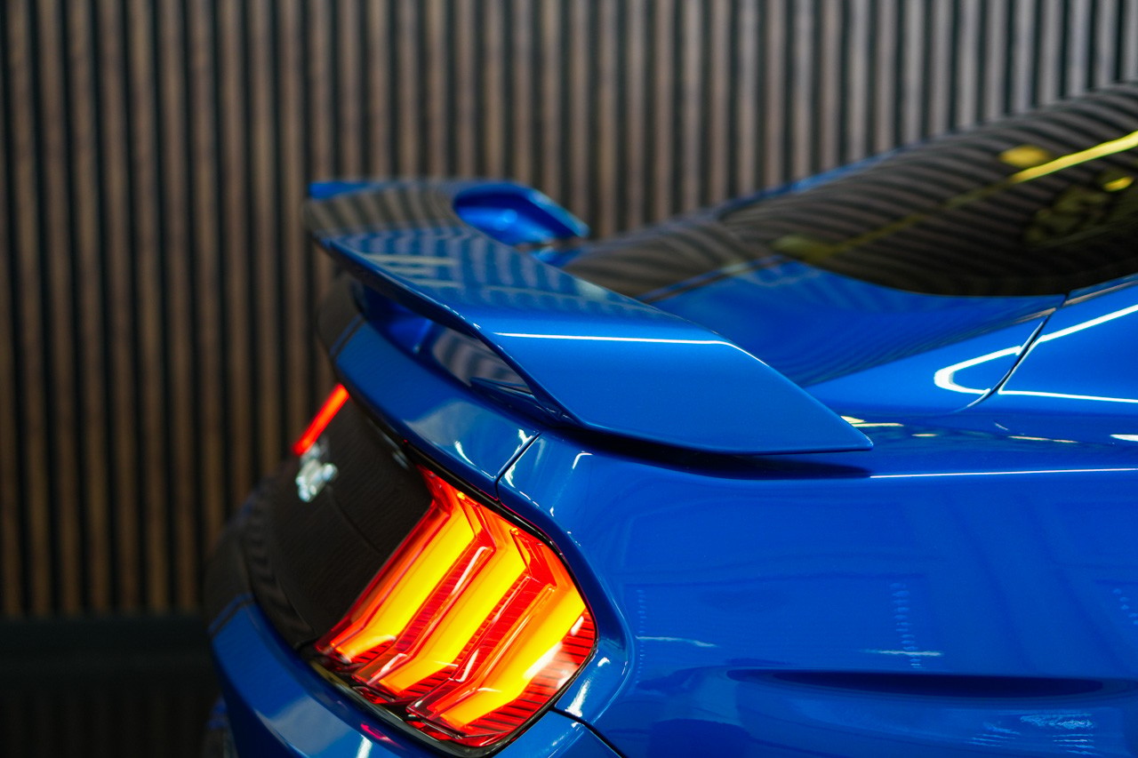 FORD Mustang Fastback 5.0 V8 GT Automat-image-30