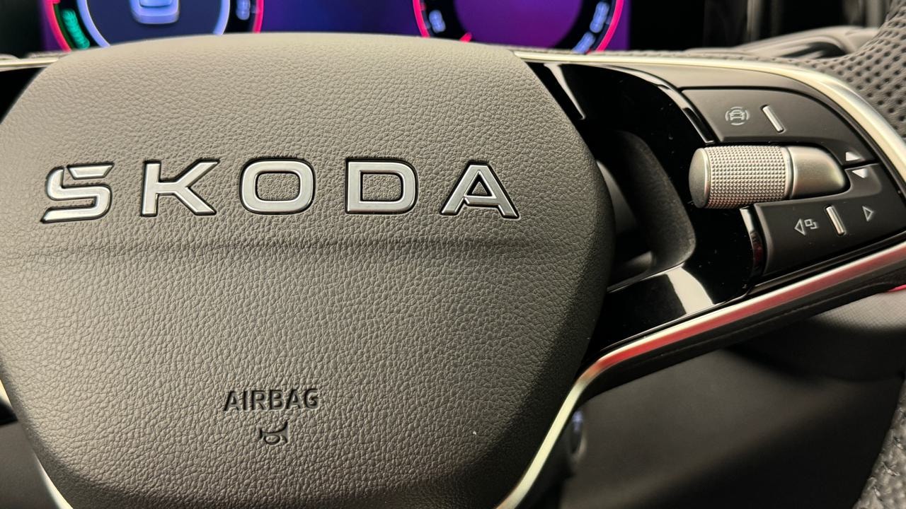 SKODA Kodiaq 1.5 TSI PHEV Sportline-image-9