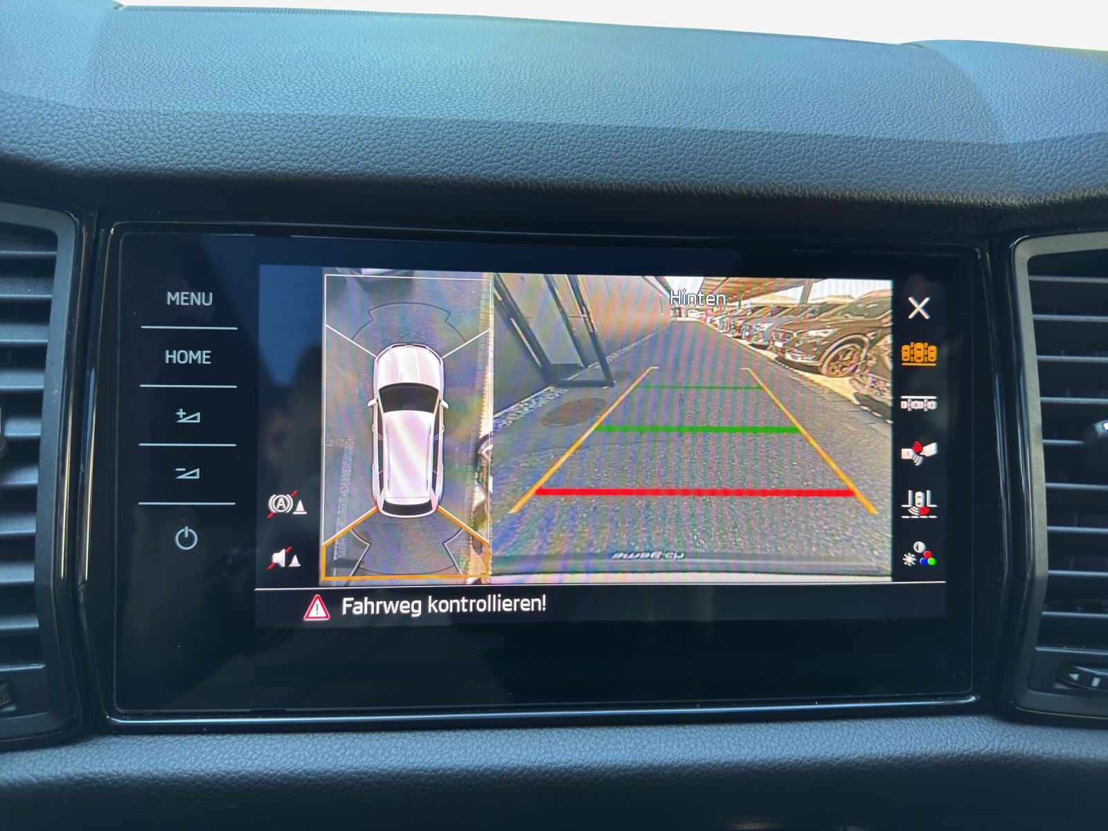 SKODA Kodiaq 2.0 Bi-TDI SCR RS 4x4 DSG-image-15