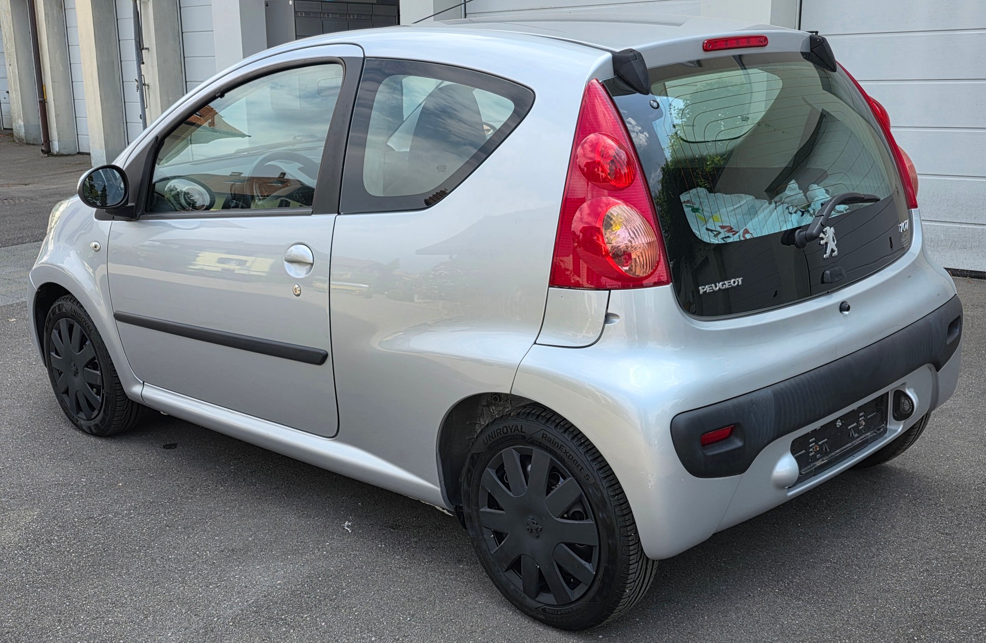 PEUGEOT 107 1.0 Trendy-image-5