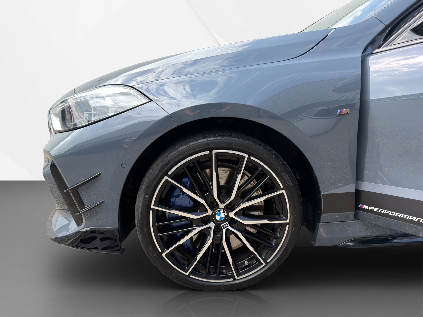 BMW M135i xDr. Swiss Perfor.-image-10