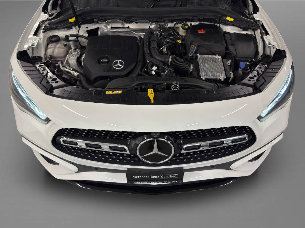 MERCEDES-BENZ GLA 200 Night Star AMG Line-image-8