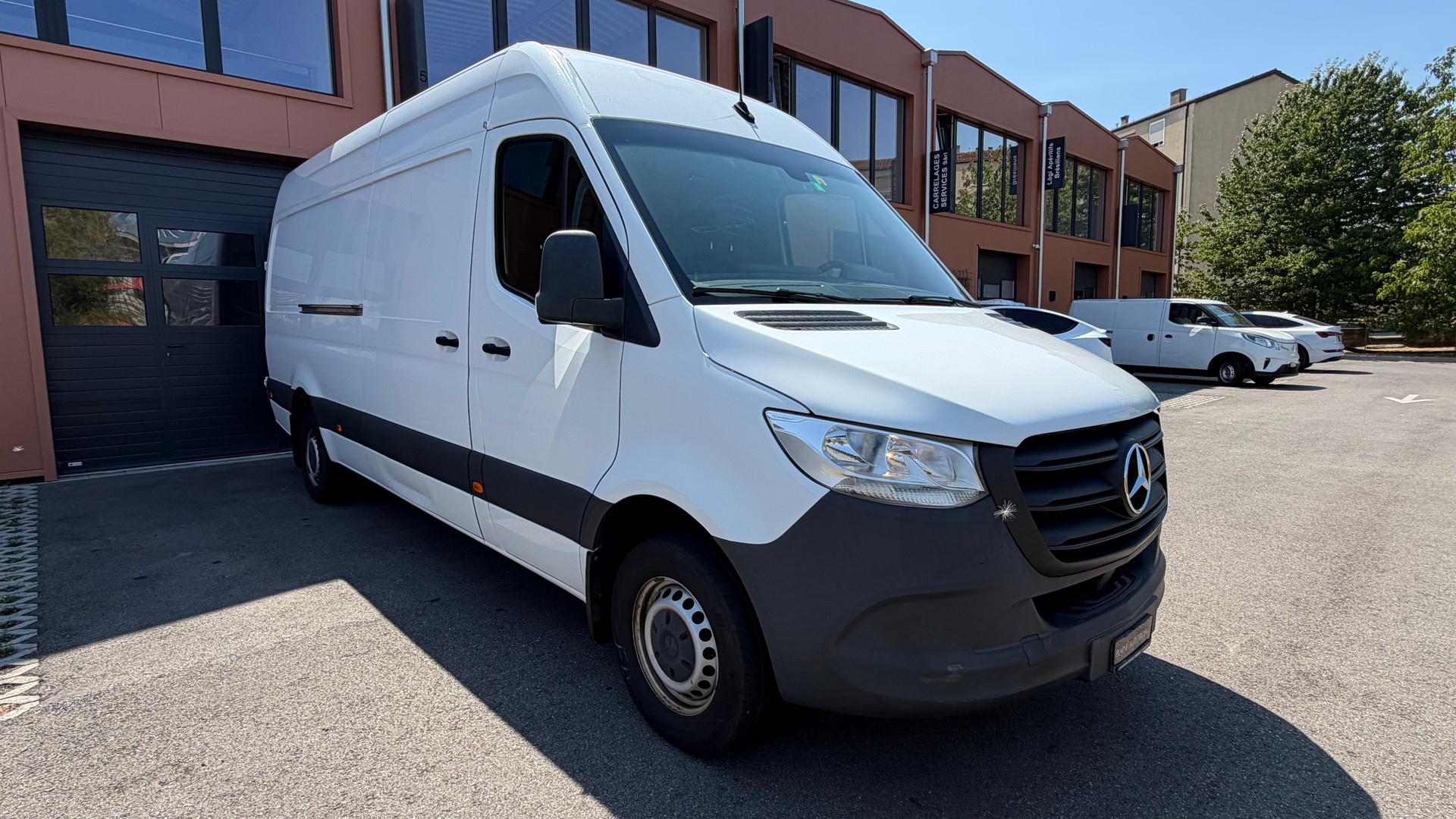 MERCEDES-BENZ Sprinter 316 CDI Lang "* Tempomat * Phares auto * Suspension Pneumatique * Suspension Renforcé *"-image-2
