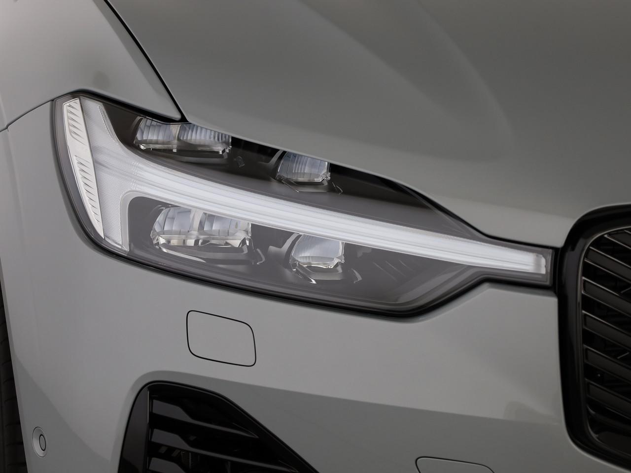 VOLVO XC60 2.0 T6 TE Black Edition eAWD-image-5