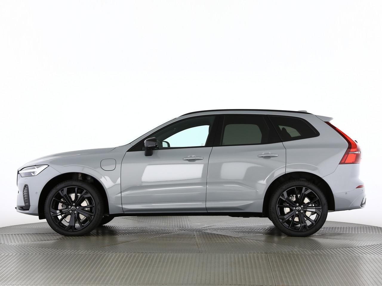 VOLVO XC60 2.0 T6 TE Black Edition eAWD-image-2