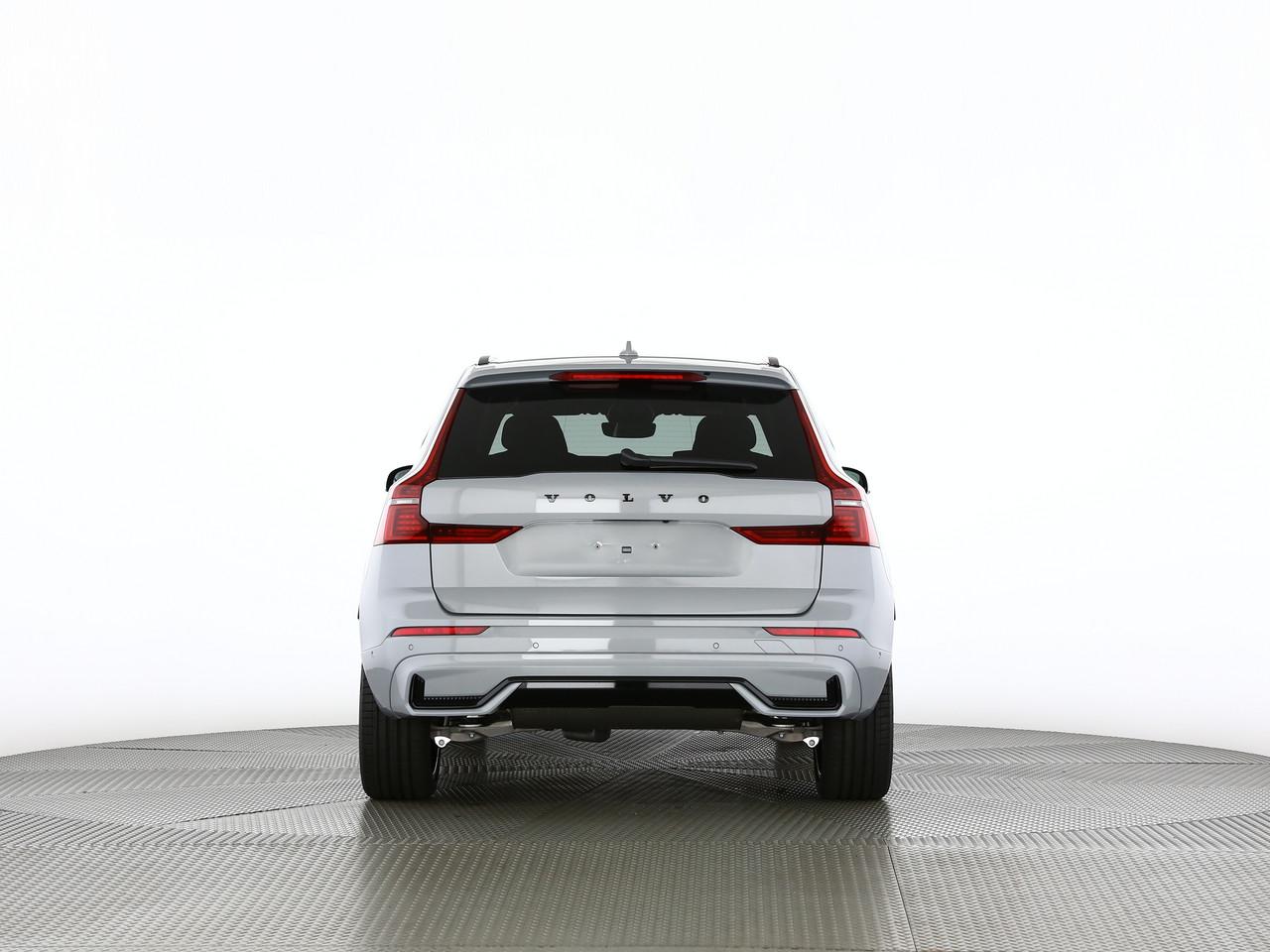 VOLVO XC60 2.0 T6 TE Black Edition eAWD-image-4
