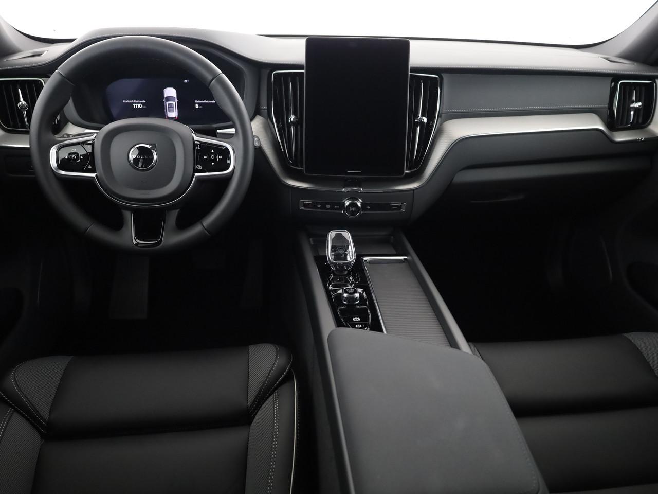 VOLVO XC60 2.0 T6 TE Black Edition eAWD-image-13