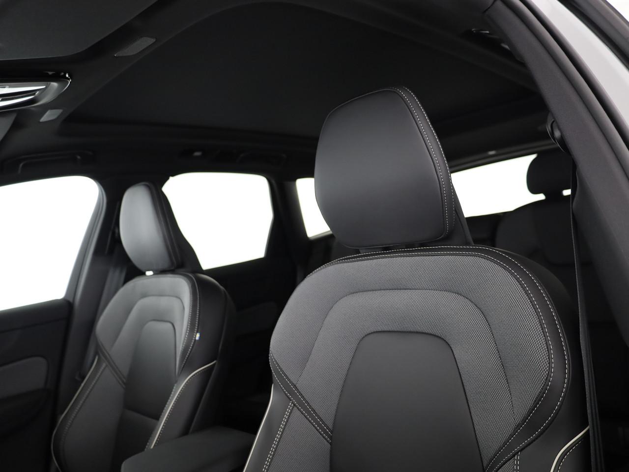 VOLVO XC60 2.0 T6 TE Black Edition eAWD-image-10