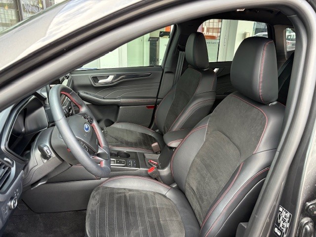 FORD Kuga 2.5 FHEV Titanium X 4WD-image-6