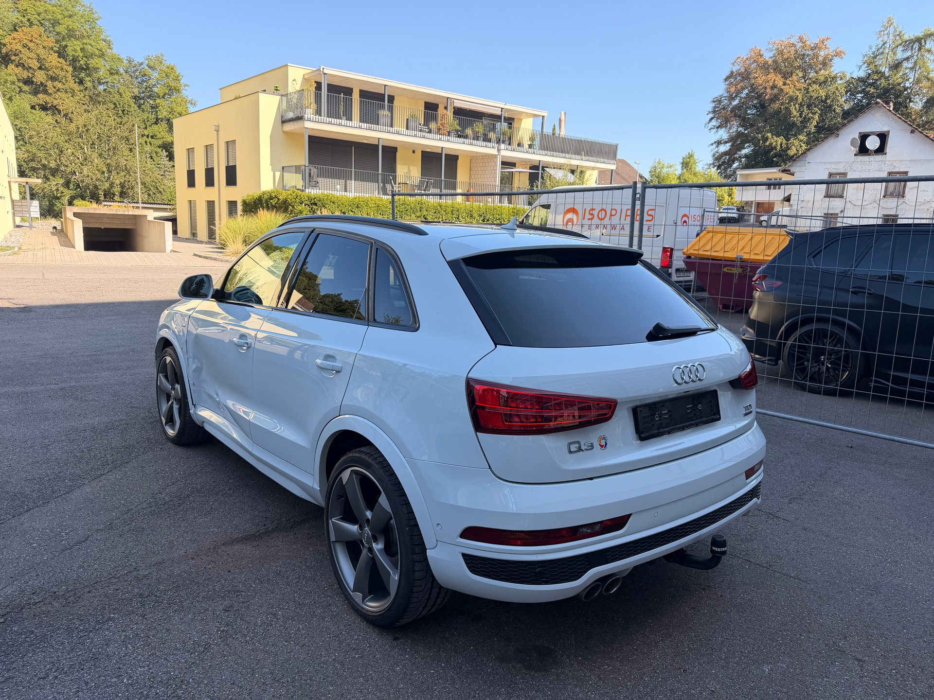 AUDI Q3 2.0 TDI sport quattro S-tronic S-LINE-image-3