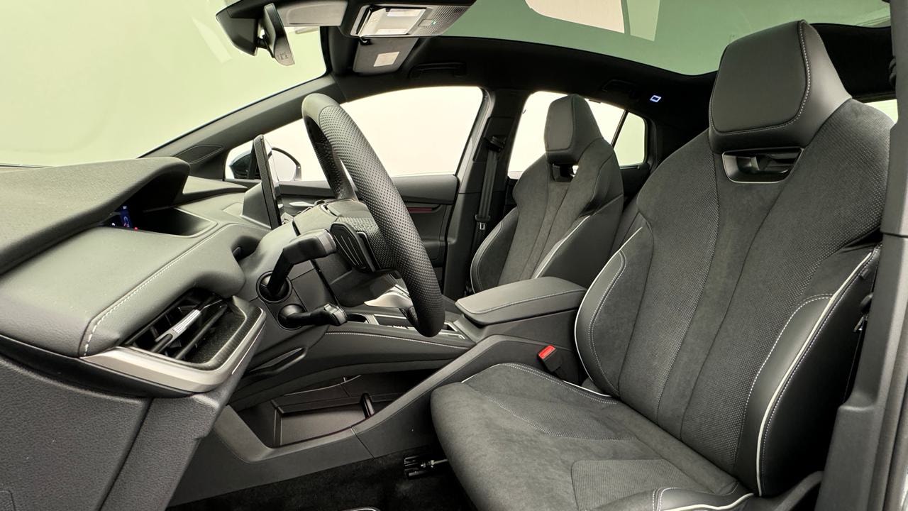 SKODA Enyaq Coupé Sportline 4x4-image-4