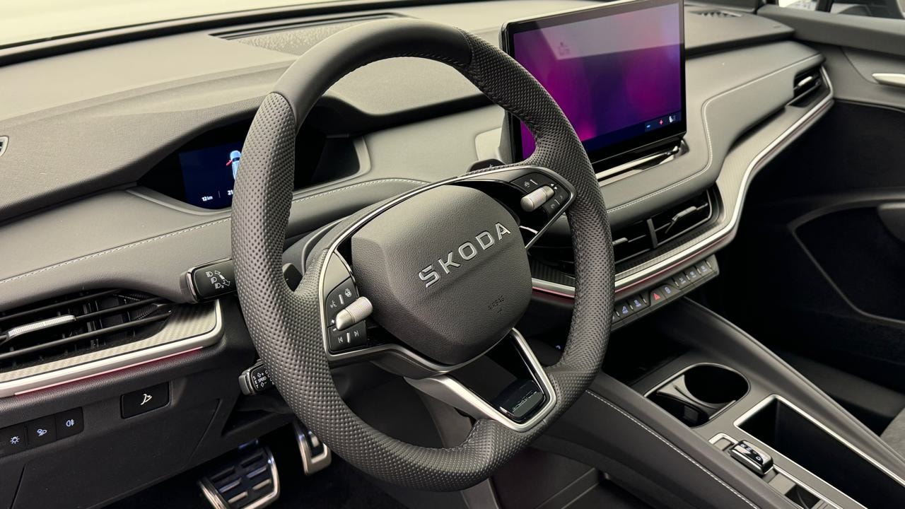 SKODA Enyaq Coupé Sportline 4x4-image-6