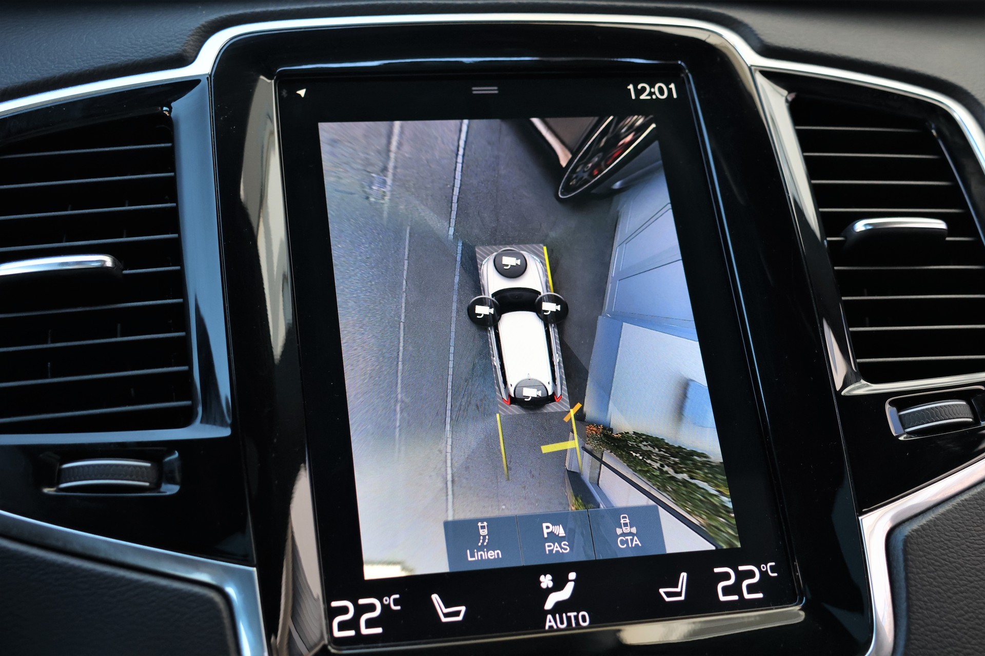 VOLVO XC90 T8 eAWD R-Design Geartronic (CH) 7 Plätzer-image-20