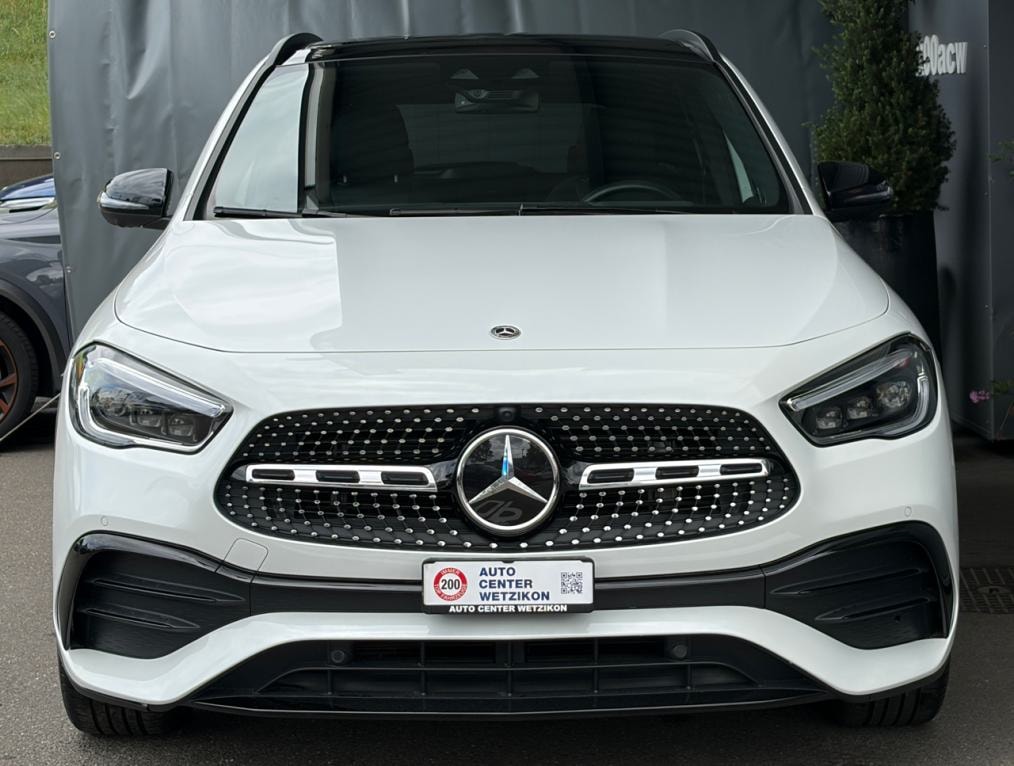 MERCEDES-BENZ GLA 250 4Matic AMG Line 8G-DCT