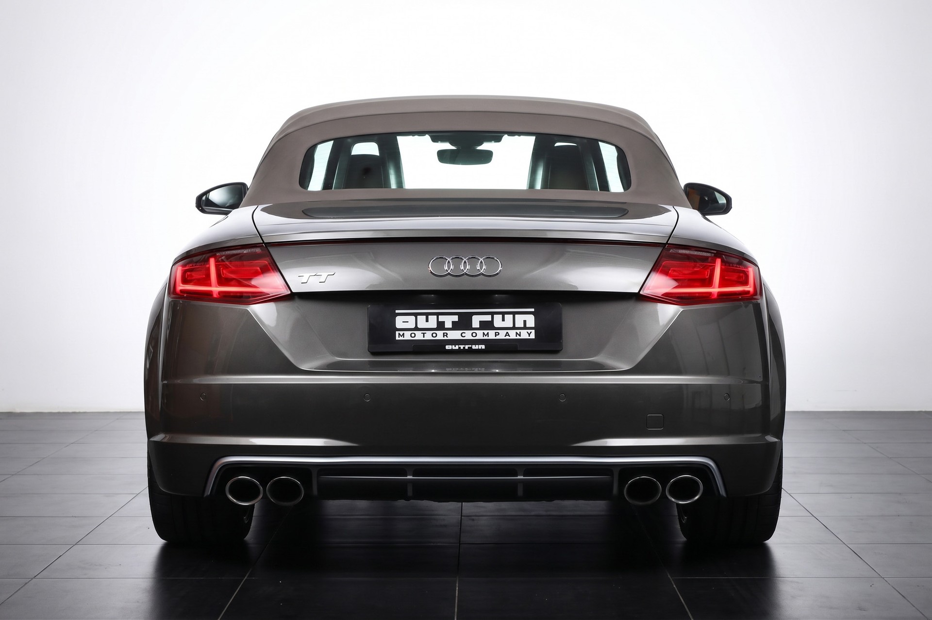 AUDI TTS Roadster 2.0 TFSI quattro S-tronic-image-2