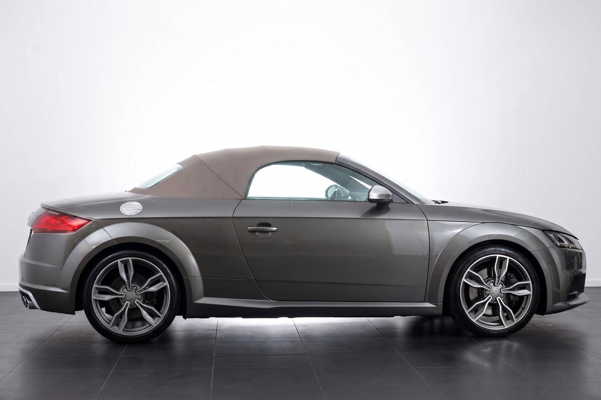 AUDI TTS Roadster 2.0 TFSI quattro S-tronic-image-5