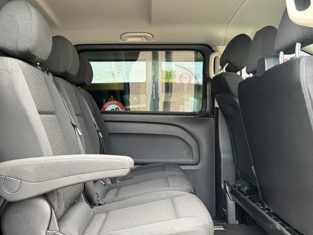 MERCEDES-BENZ Vito 116 CDI Lang Select Tourer 4Matic 9G-Tronic-image-9