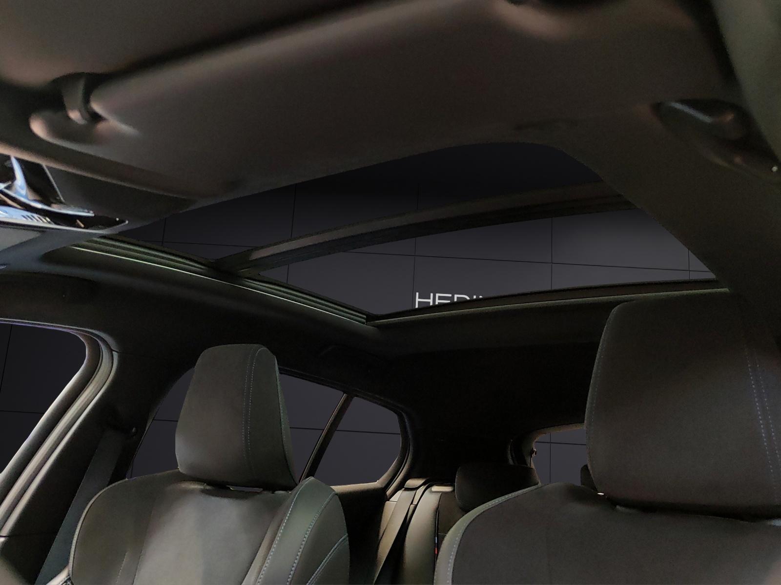 BMW 123 xDrive-image-15