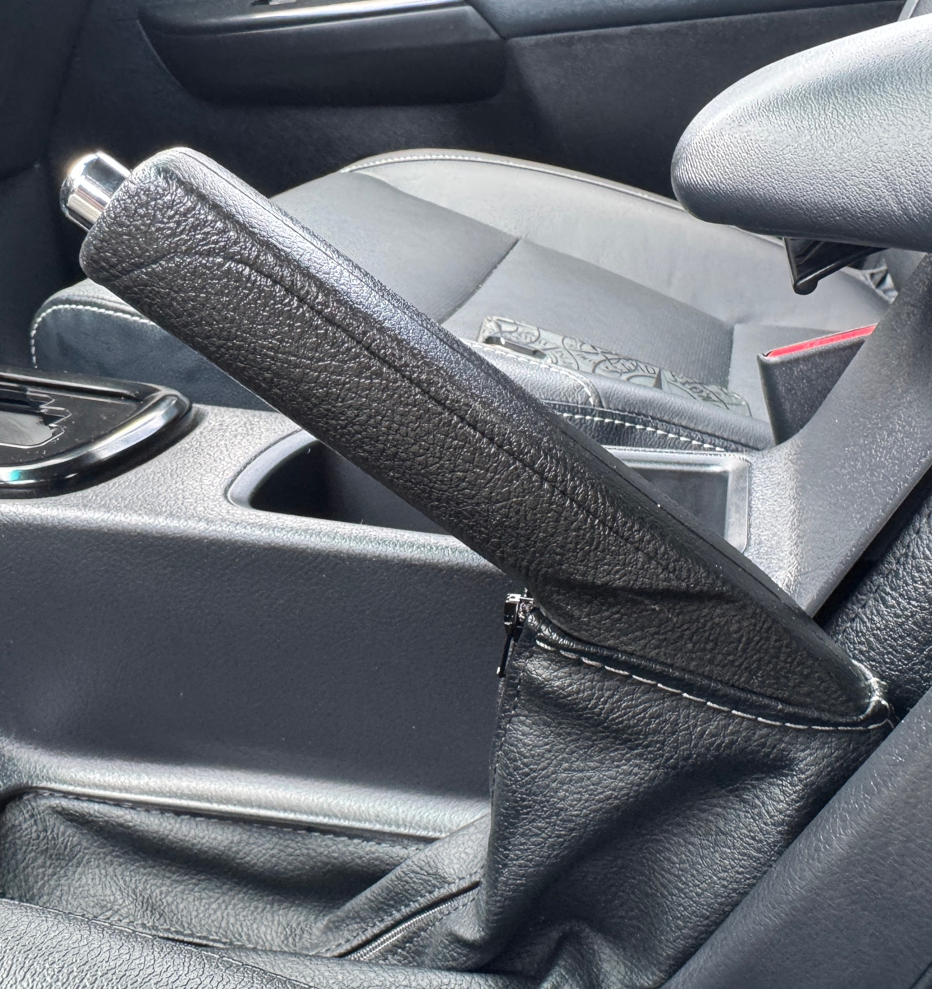 TOYOTA Hilux 2.8d Invincible Double Cab 4x4-image-20