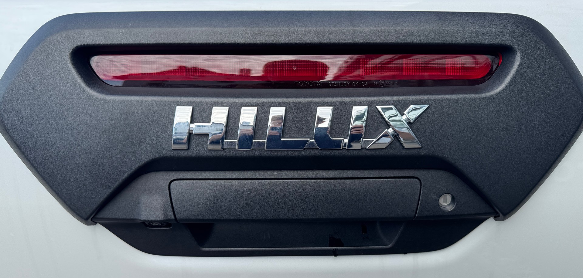 TOYOTA Hilux 2.8d Invincible Double Cab 4x4-image-8