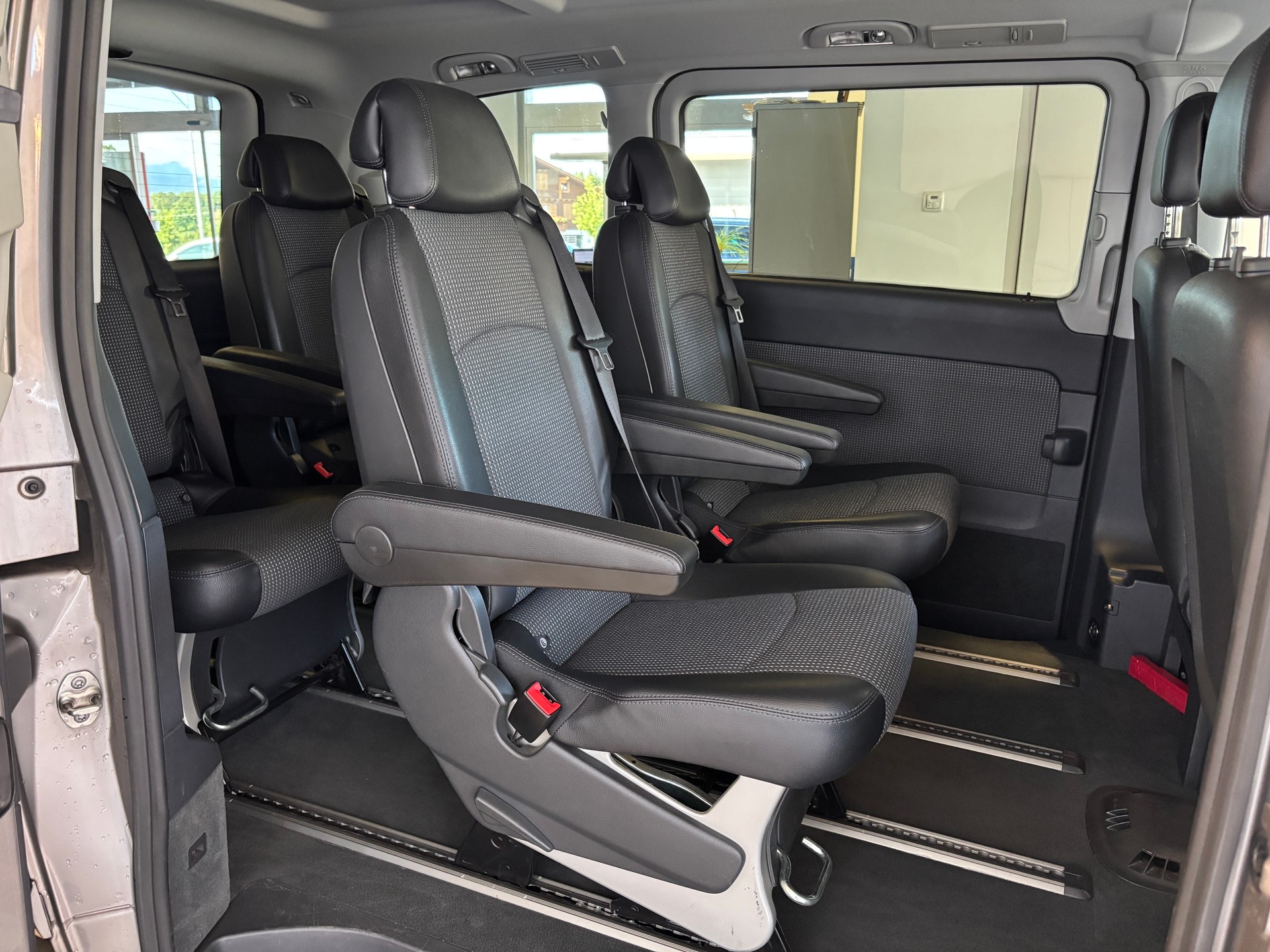 MERCEDES-BENZ Viano 2.2 CDI Blue Efficiency Trend A-image-10