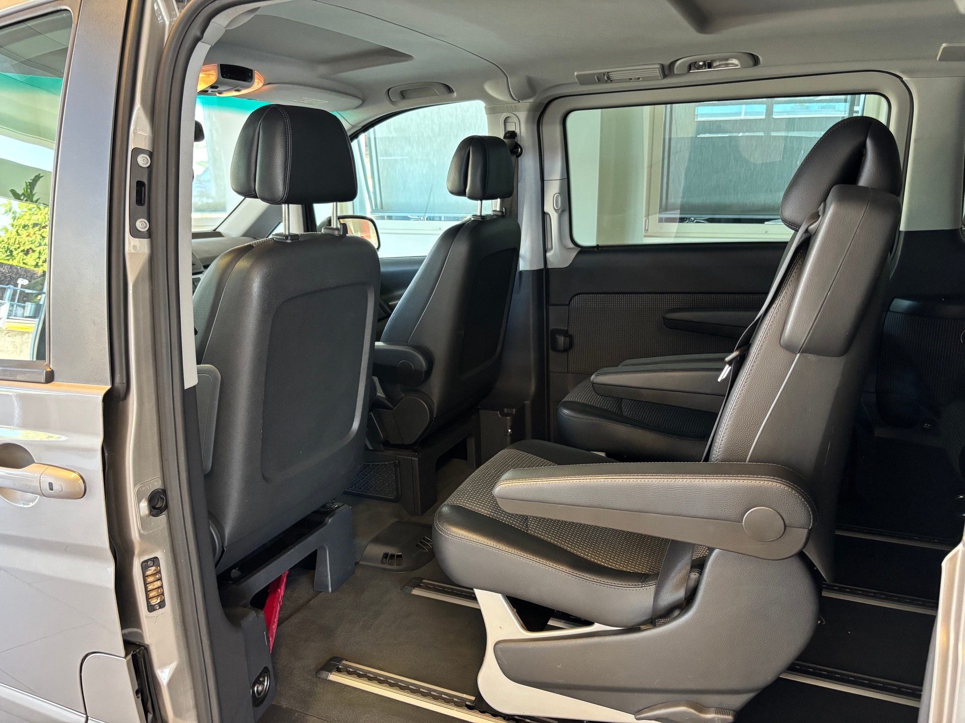 MERCEDES-BENZ Viano 2.2 CDI Blue Efficiency Trend A-image-13