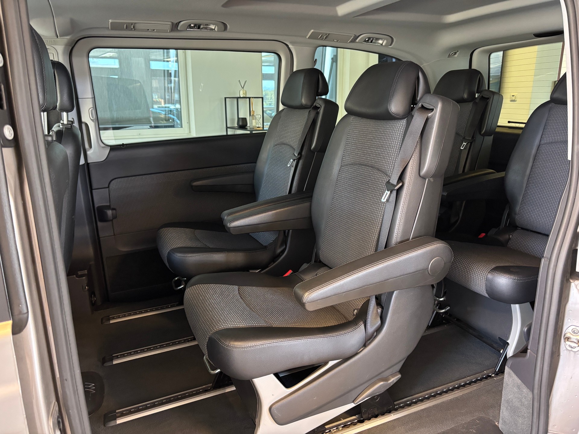 MERCEDES-BENZ Viano 2.2 CDI Blue Efficiency Trend A-image-12