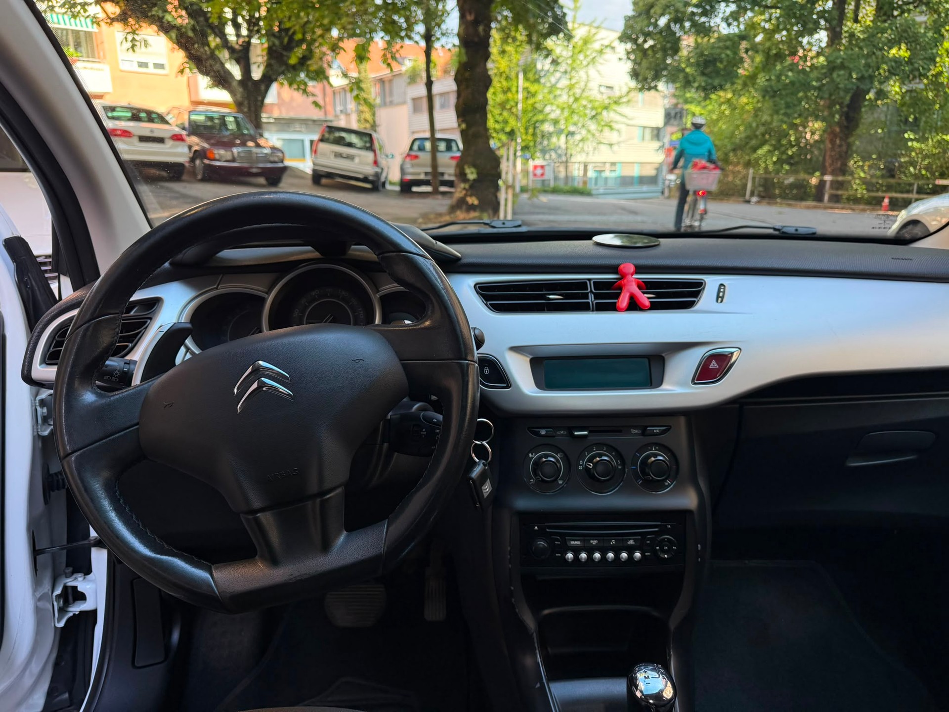 CITROEN C3 1.4i 16V Exclusive EGS5-image-7