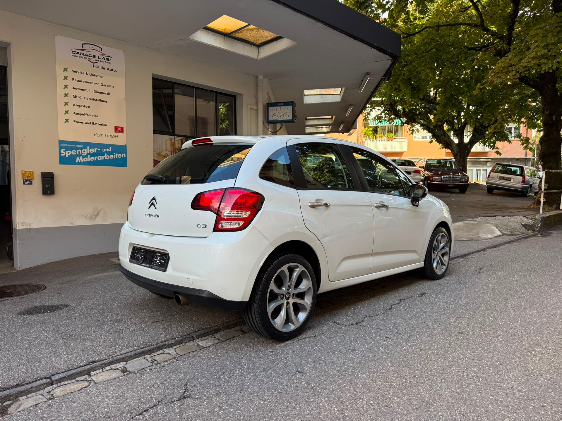 CITROEN C3 1.4i 16V Exclusive EGS5-image-3