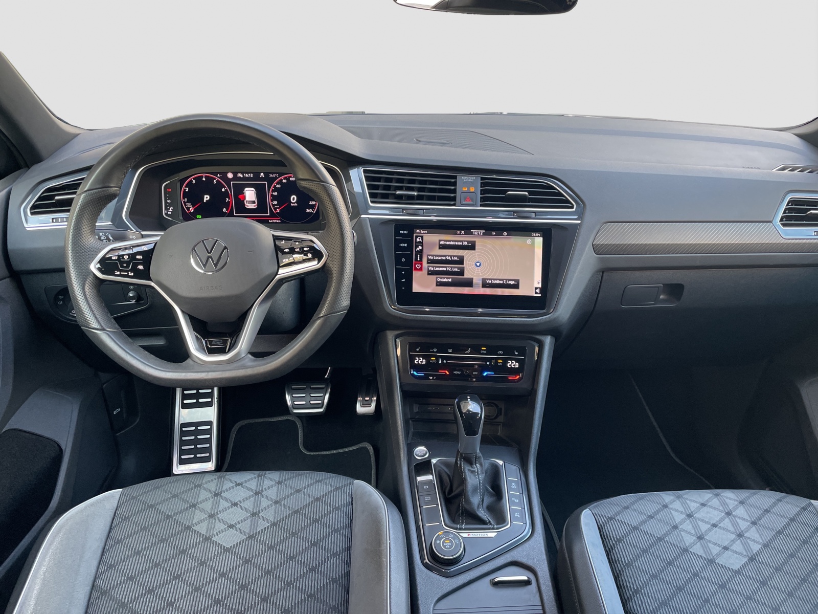 VW Tiguan 2.0TSI R-Line 4Motion DSG-image-8
