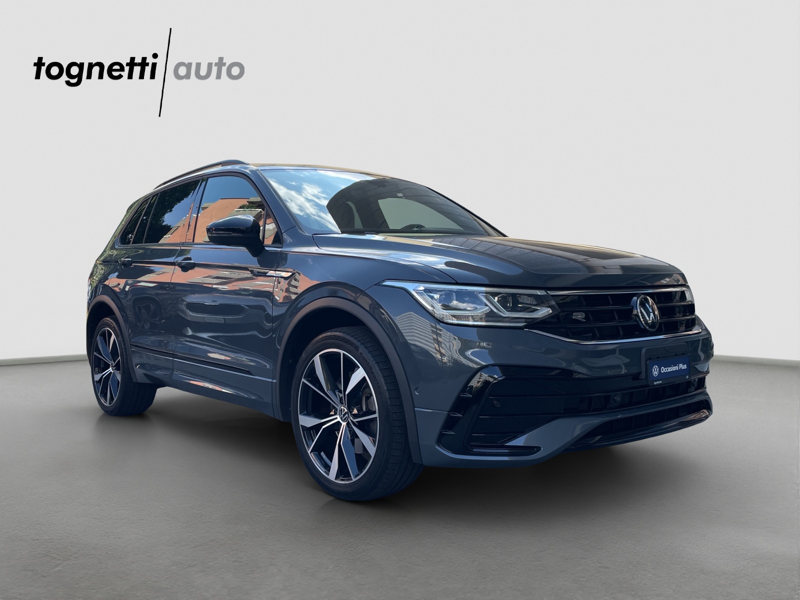 VW Tiguan 2.0TSI R-Line 4Motion DSG-image-1