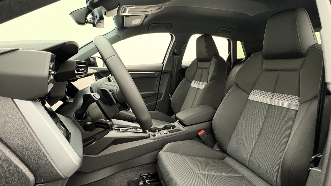 AUDI A3 allstreet 40 TFSI S-tronic quatttro-image-4