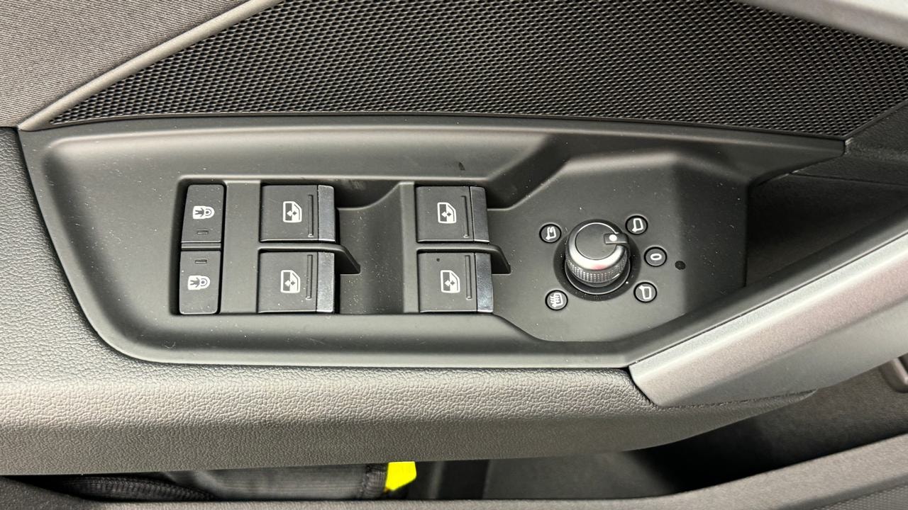 AUDI A3 allstreet 40 TFSI S-tronic quatttro-image-8