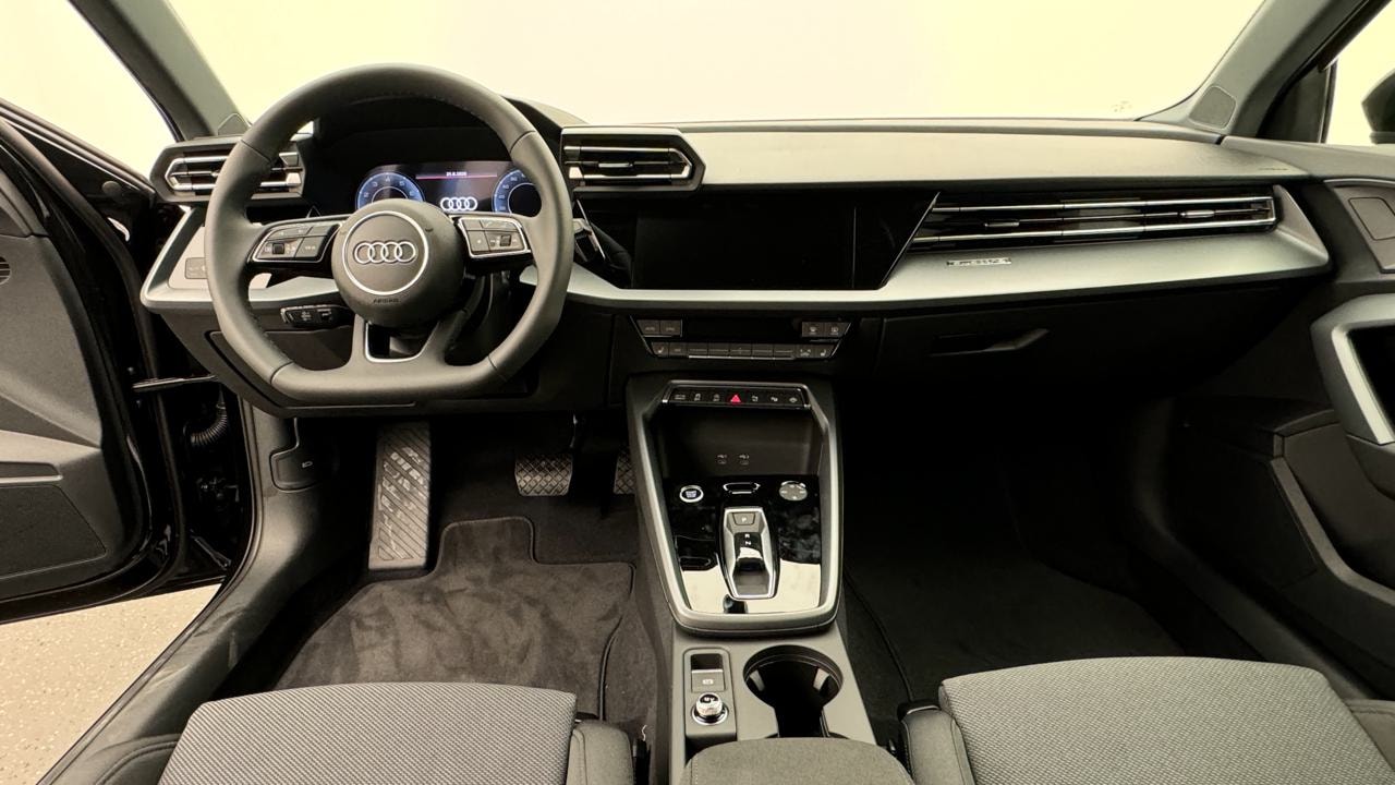AUDI A3 allstreet 40 TFSI S-tronic quatttro-image-5