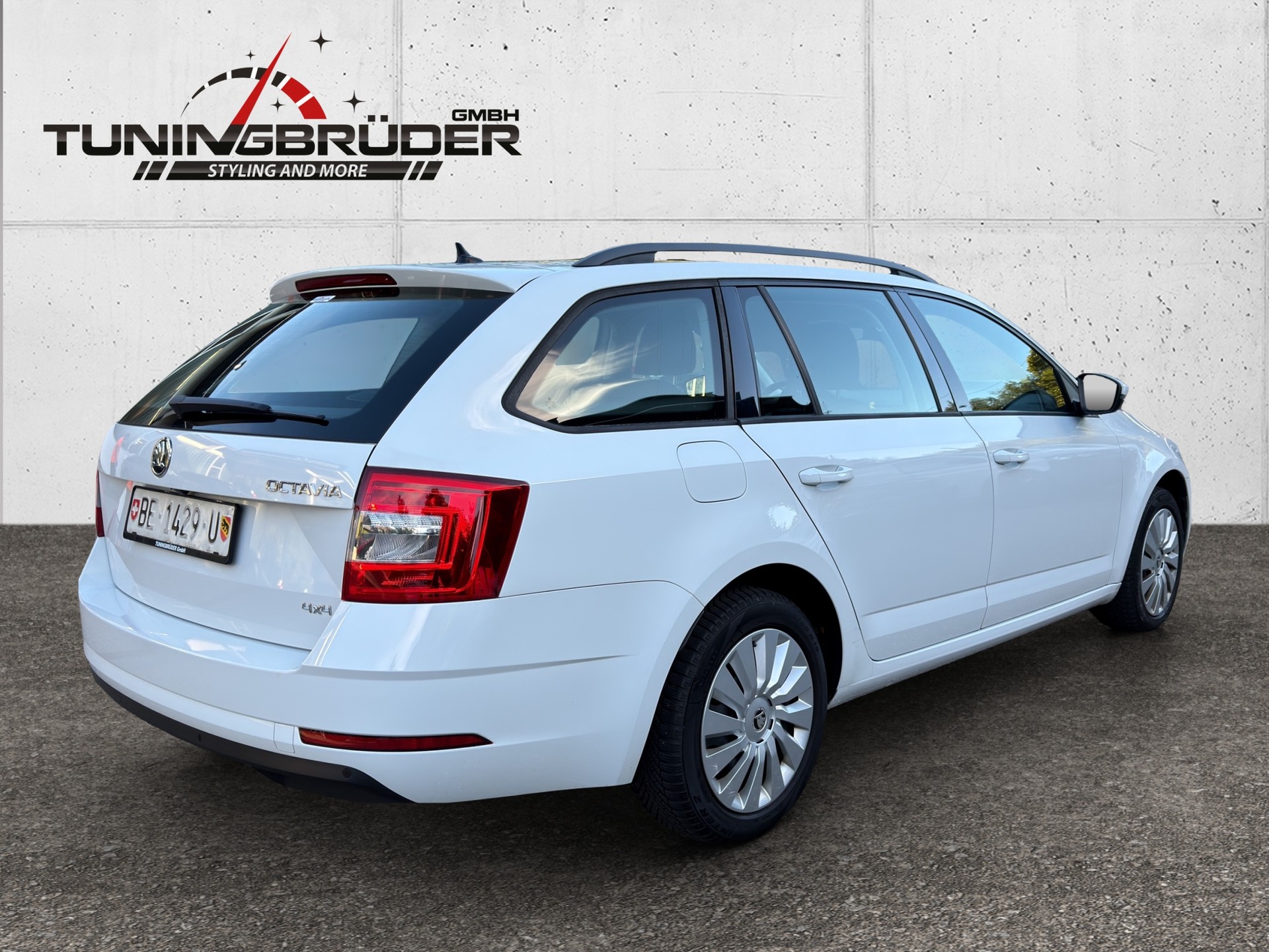 SKODA Octavia Combi 2.0 TDI Ambition 4x4 DSG-image-4