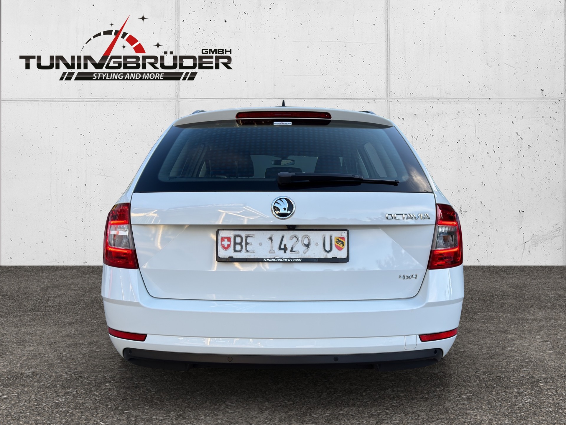 SKODA Octavia Combi 2.0 TDI Ambition 4x4 DSG-image-7