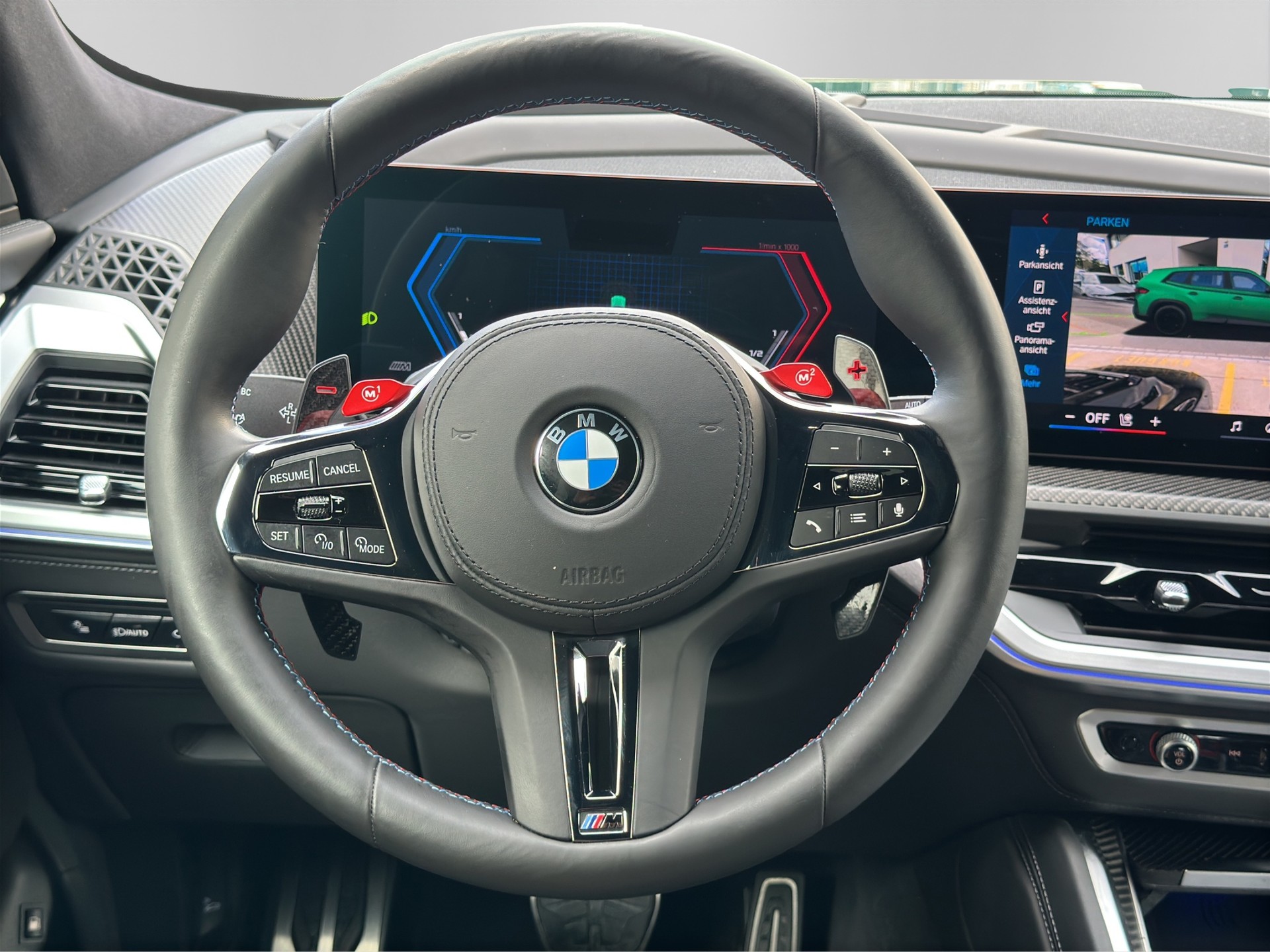 BMW XM 50e Plug-in Hybrid-image-16