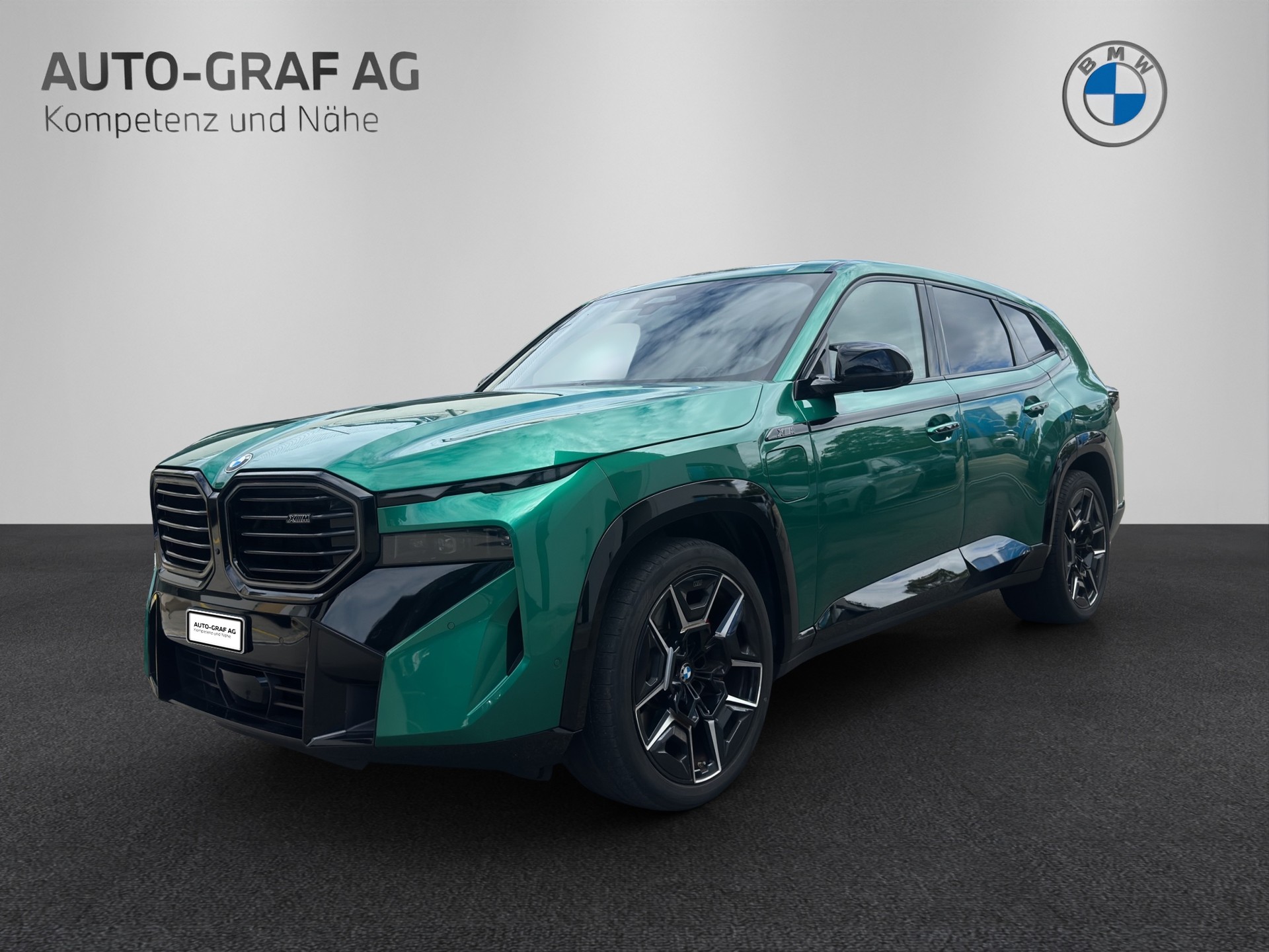 BMW XM 50e Plug-in Hybrid