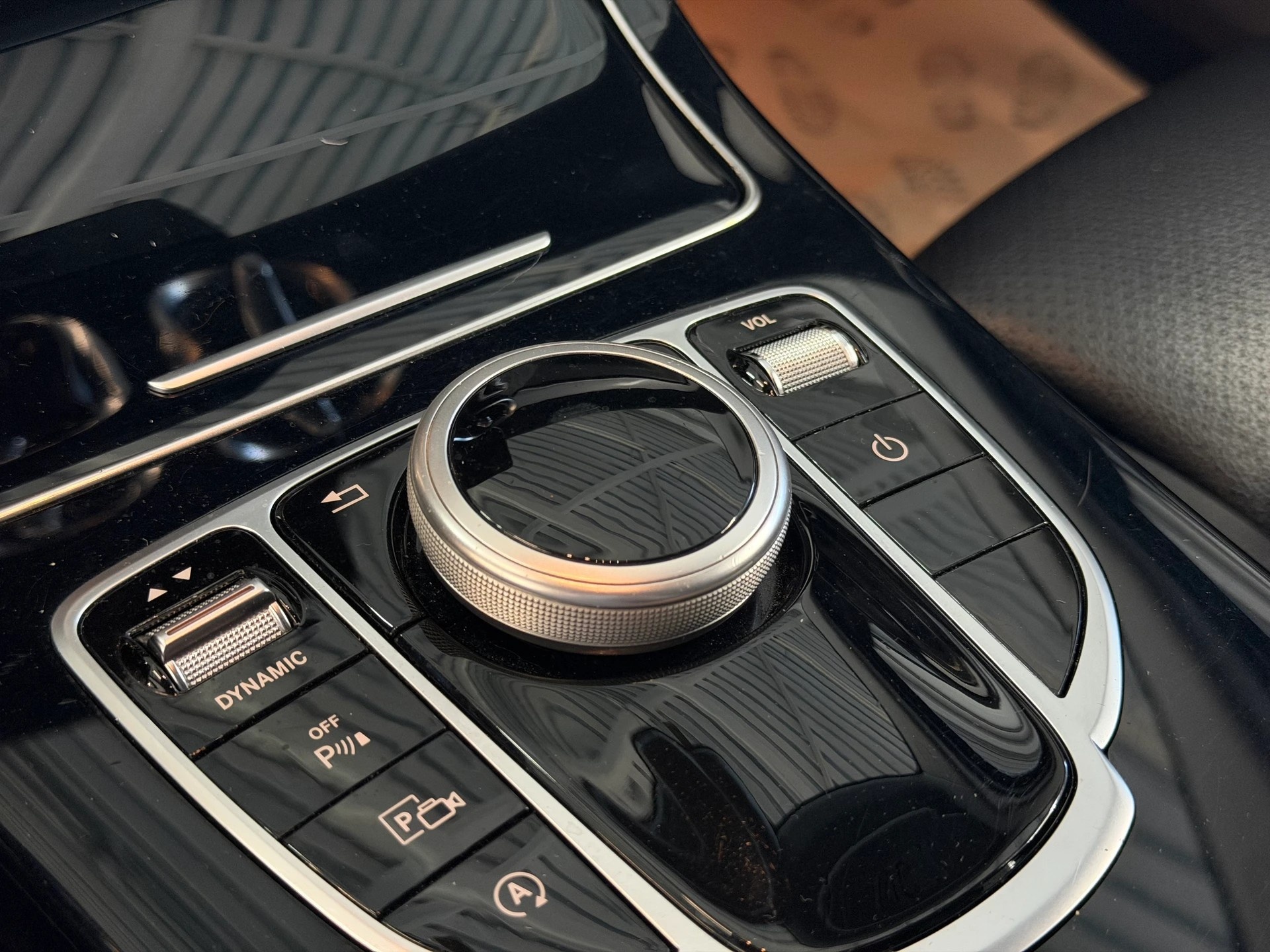 MERCEDES-BENZ C 220 d Swiss Star 4M 9G-Tronic | CH-Auto | 1-Hand | Frisch MFK | Ab Service-image-13