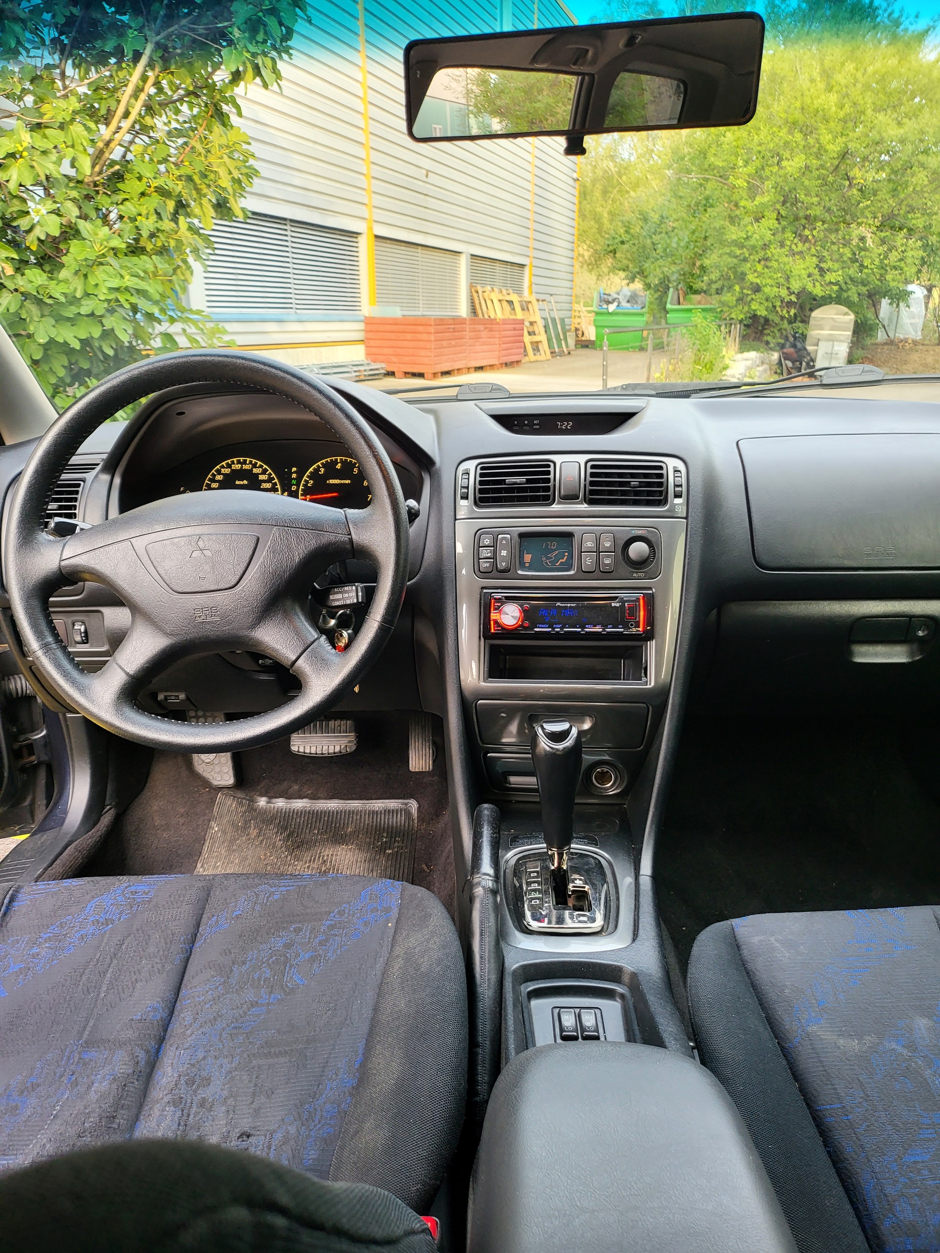 MITSUBISHI Galant 2.5 V6 24V Edition-image-2