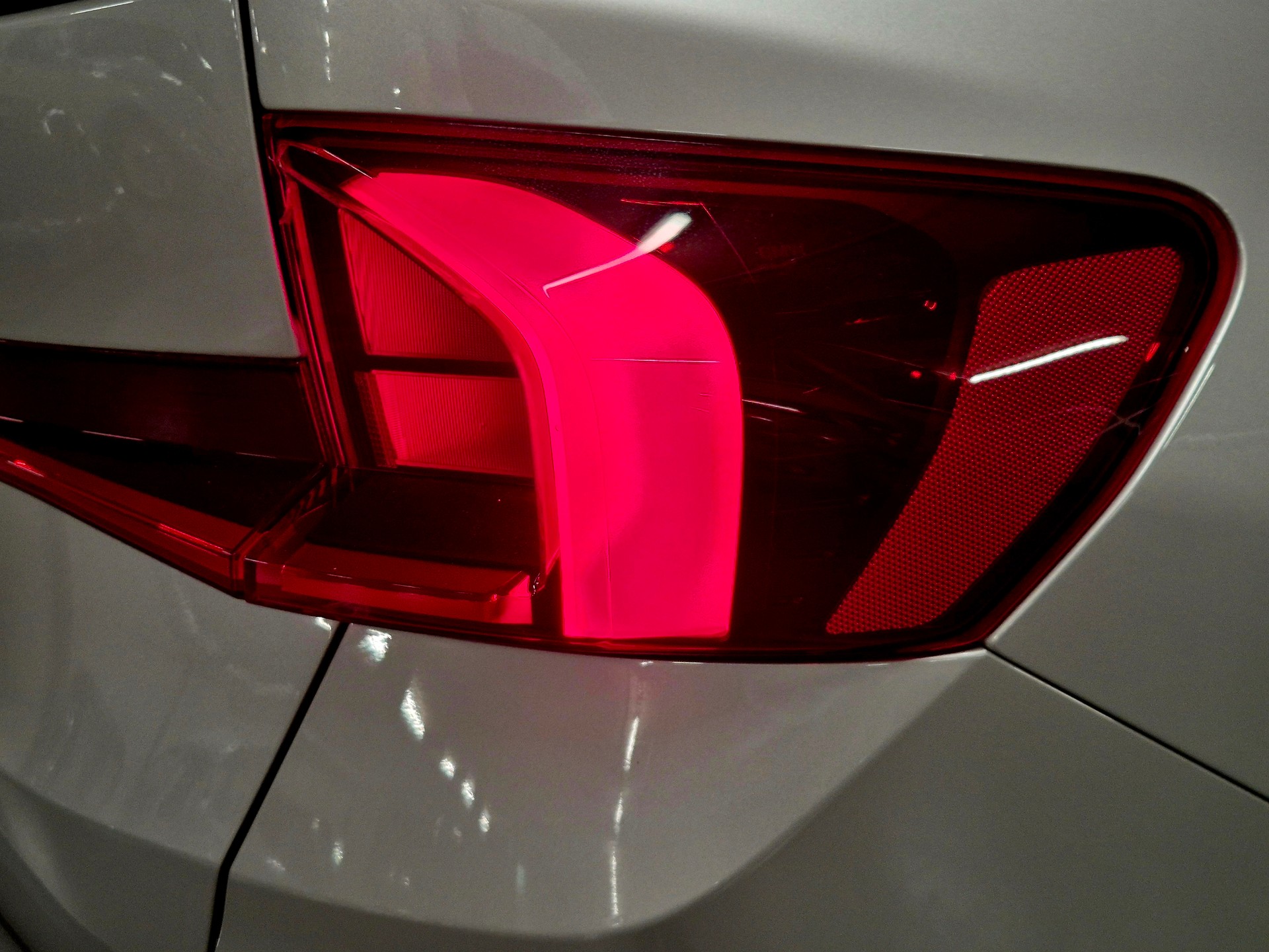 BMW iX1 xDrive 30-image-20