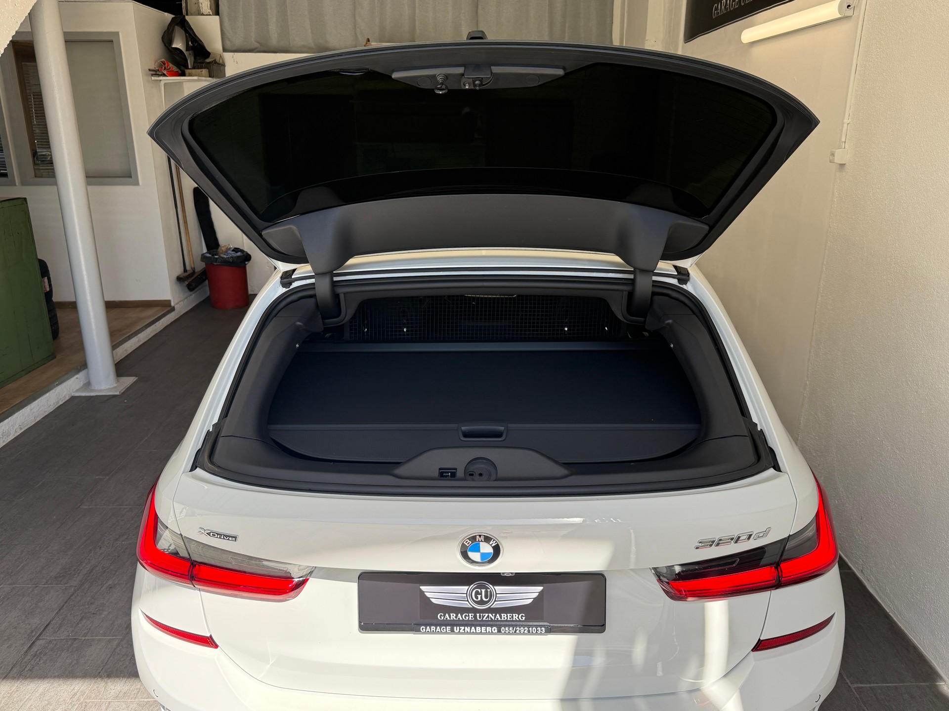 BMW 320d xDrive Touring M Sport Steptronic Ab 310.- pro Monat M Paket-image-9