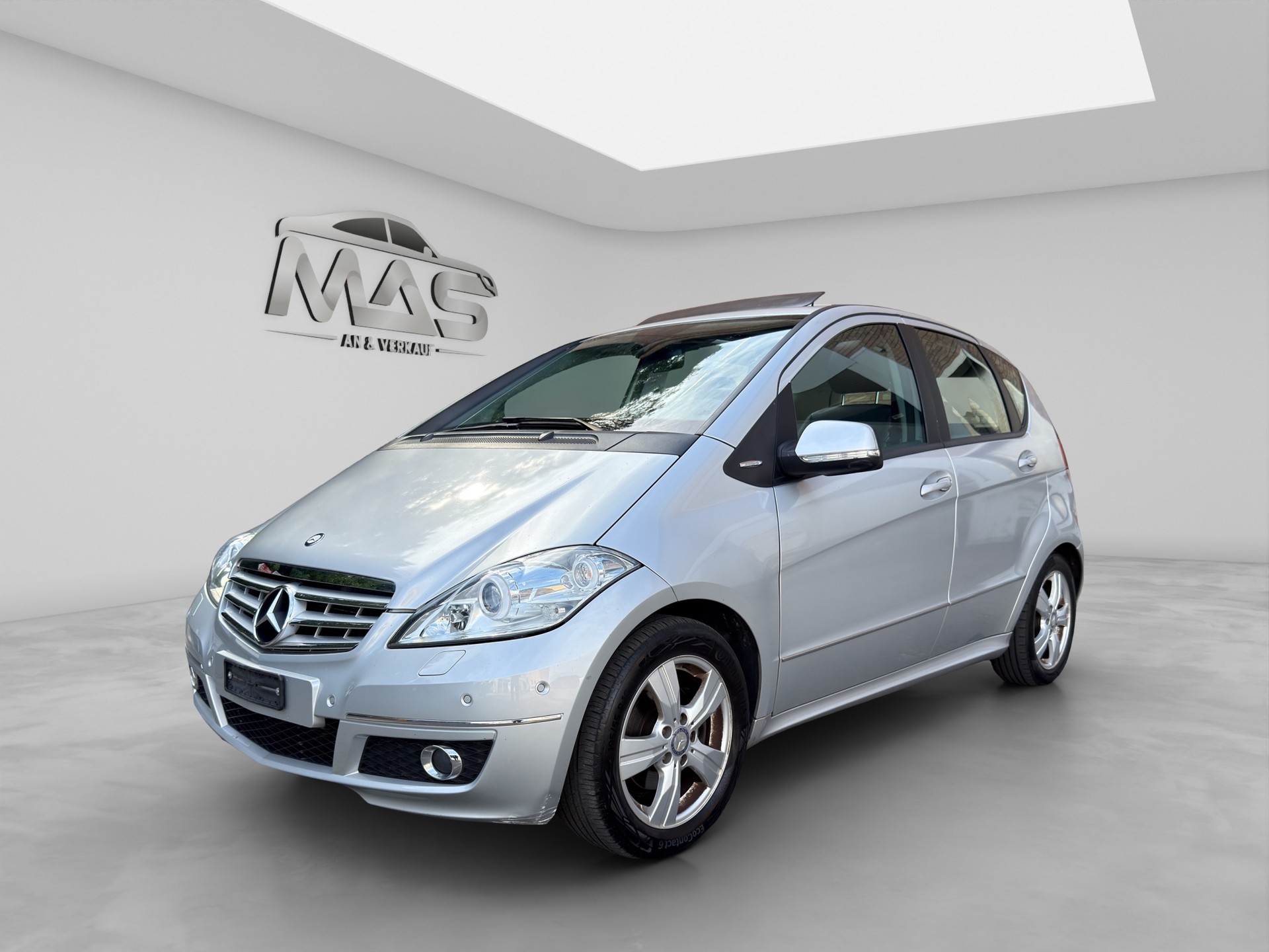 MERCEDES-BENZ A 200 Avantgarde Autotronic-image-0