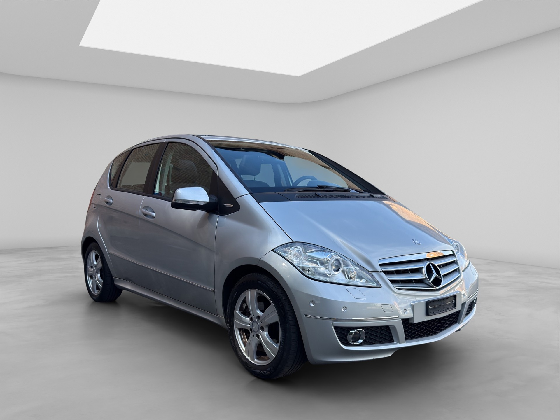 MERCEDES-BENZ A 200 Avantgarde Autotronic-image-7