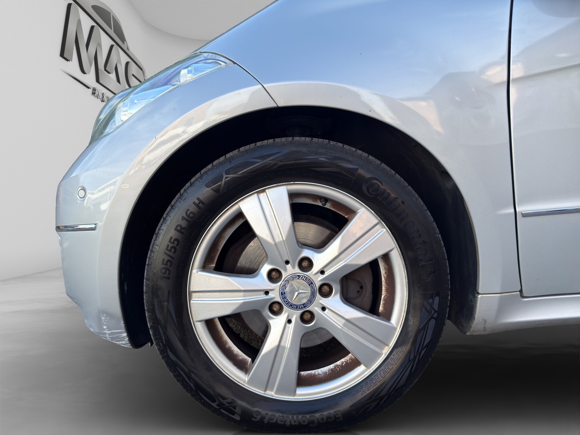MERCEDES-BENZ A 200 Avantgarde Autotronic-image-13