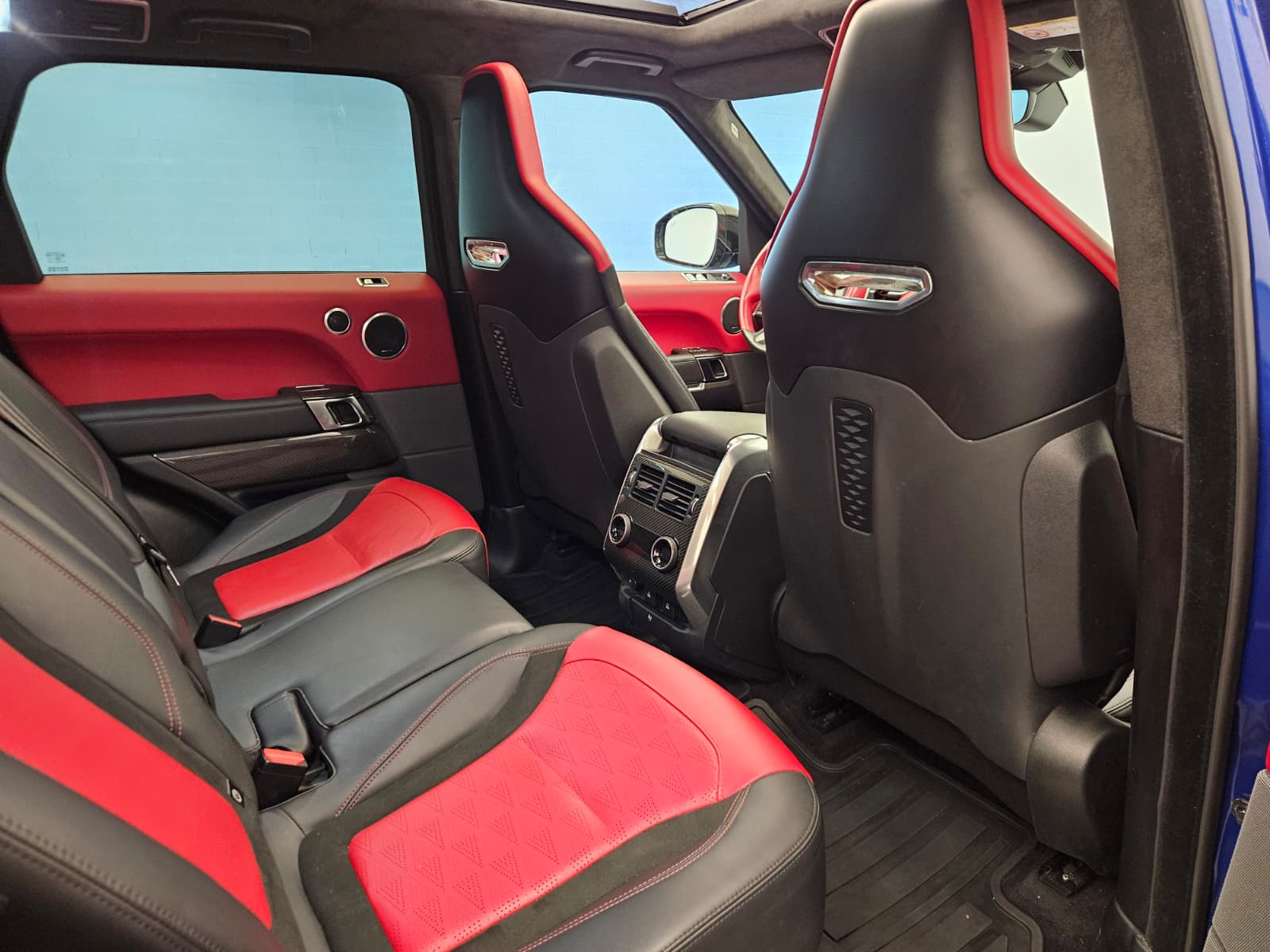 LAND ROVER Range Rover Sport 5.0 V8 S/C SVR Automatic-image-13