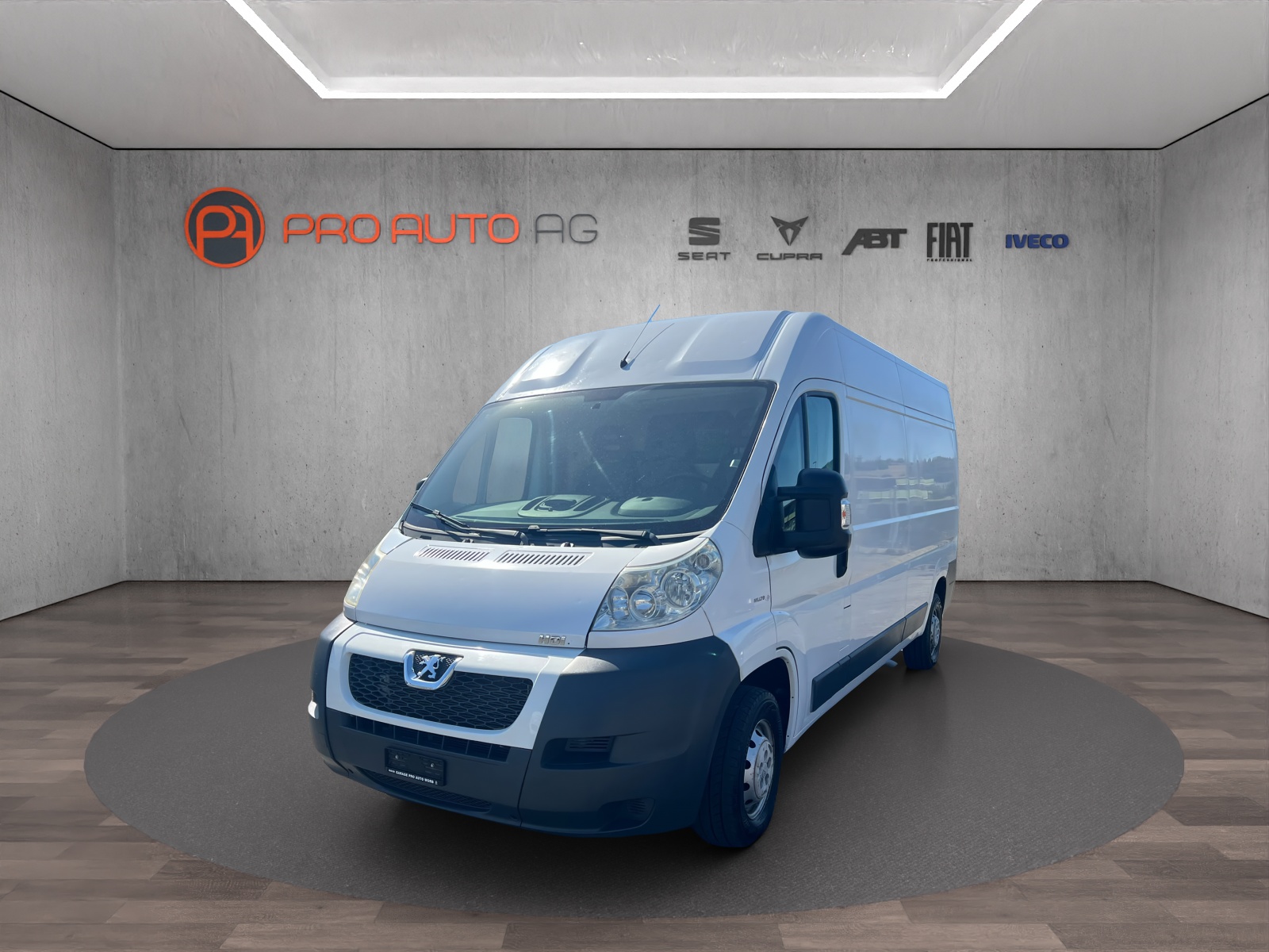 PEUGEOT Boxer 3.0 HDI 335 L3H2-image-0