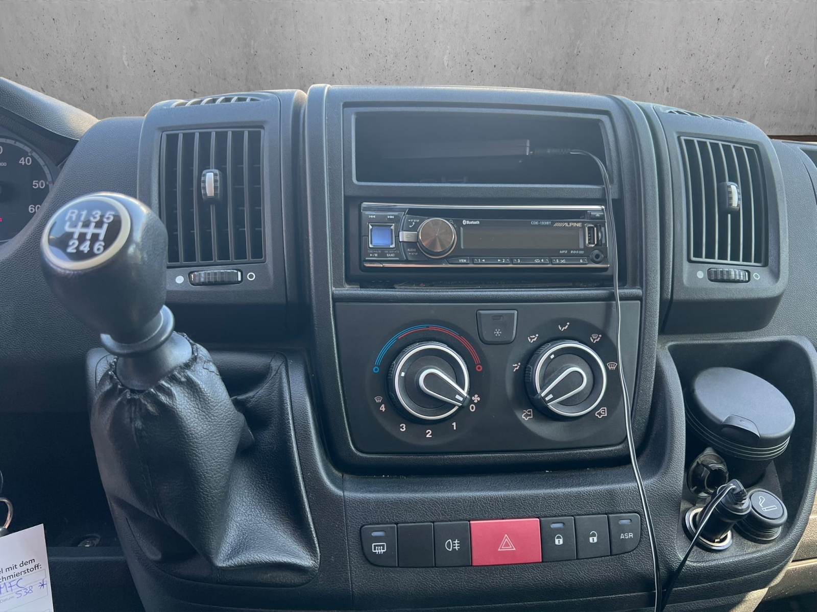 PEUGEOT Boxer 3.0 HDI 335 L3H2-image-10